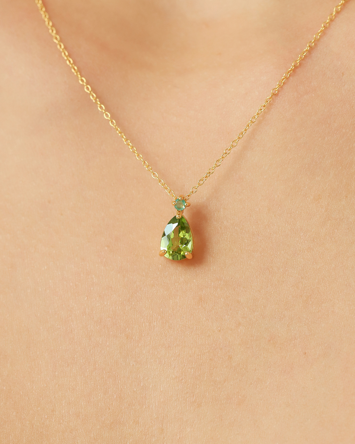 Emerald & Peridot Pear Cut Pendant Necklace in 18k Gold Vermeil - SJR London Timepiece