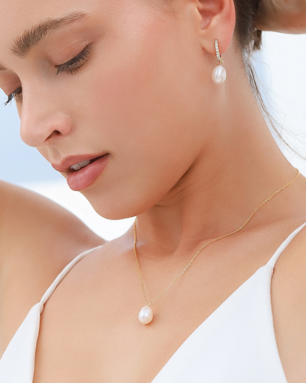 Large Freshwater Pearl Pendant Necklace in 18k Gold Vermeil - SJR London Timepiece