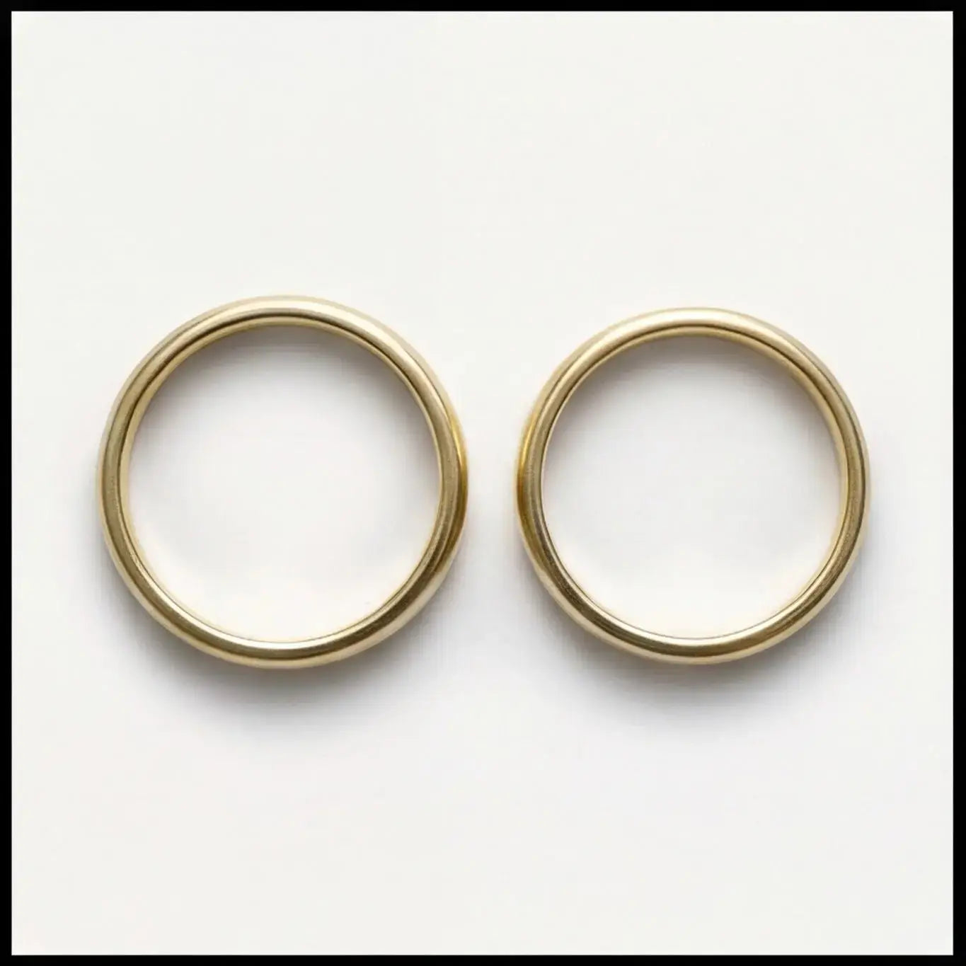 A 3mm gold wedding band featuring a classic lyra design in 9ct gold, displayed on a neutral background by Majestic Jewellery.