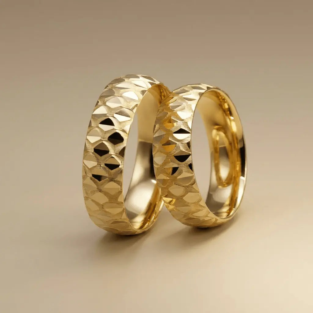 6mm Gold Wedding Band – Faceted Texture Aurora Facet – 9ct/14ct/18ct Gold Majestic Jewellery