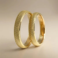 4mm Gold Wedding Band – Hammered Texture – 9ct/14ct/18ct Gold Majestic Jewellery