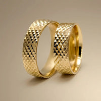 6mm Gold Wedding Band – Pyramid Faceted – 9ct/14ct/18ct Gold Majestic Jewellery