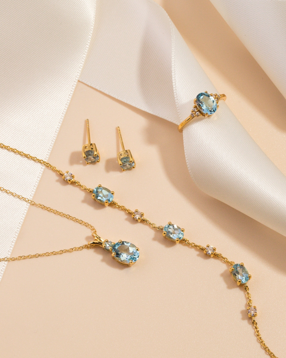 Blue Topaz Bracelet in 18k Gold Vermeil - SJR London Timepiece