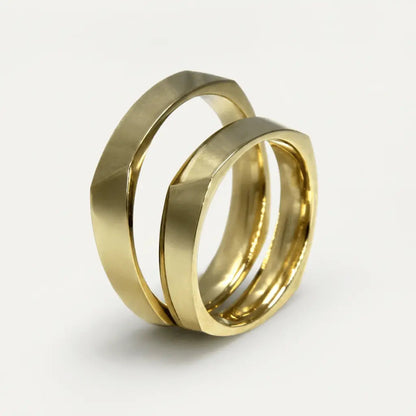 5mm Gold Wedding Band – Modern Lines Axiom – 9ct/14ct/18ct Gold Majestic Jewellery