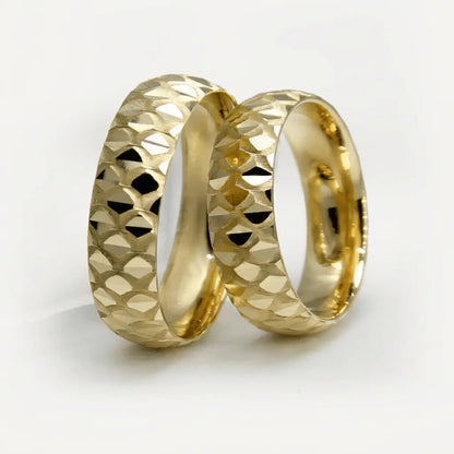 6mm Gold Wedding Band – Faceted Texture Aurora Facet – 9ct/14ct/18ct Gold Majestic Jewellery