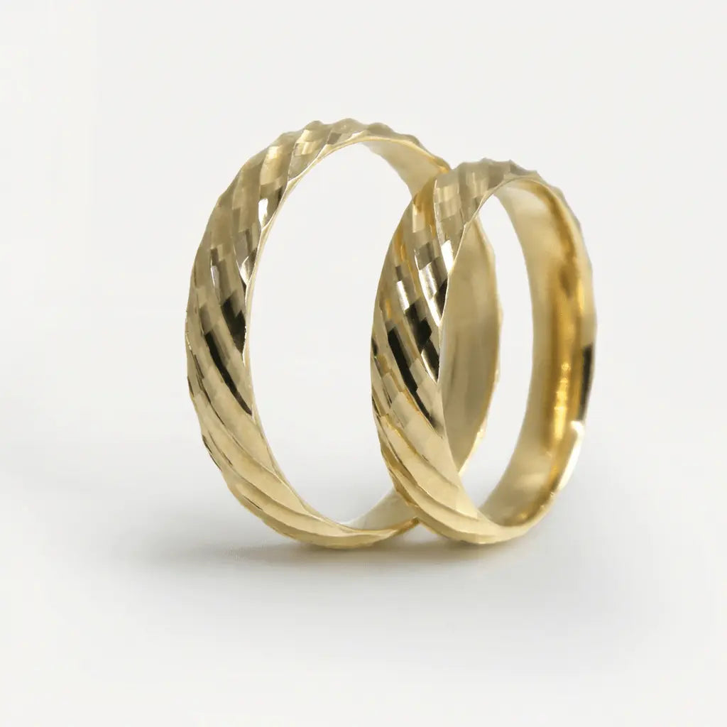 4mm Gold Wedding Band – Faceted Cross Cut – 9ct/14ct/18ct Gold Majestic Jewellery