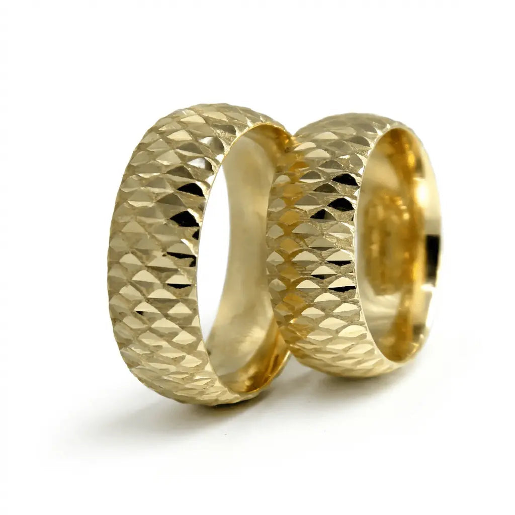 7mm Gold Wedding Band – Faceted Pyramid – 9ct/14ct/18ct Gold Majestic Jewellery