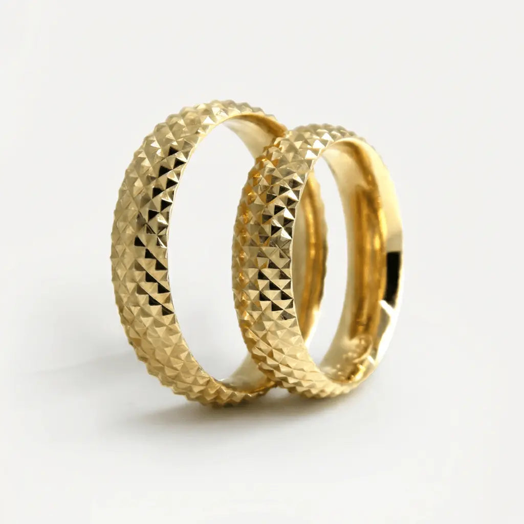5mm Gold Wedding Band – Micro Pyramid Faceted – 9ct/14ct/18ct Gold Majestic Jewellery
