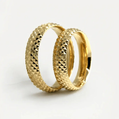 5mm Gold Wedding Band – Micro Pyramid Faceted – 9ct/14ct/18ct Gold Majestic Jewellery