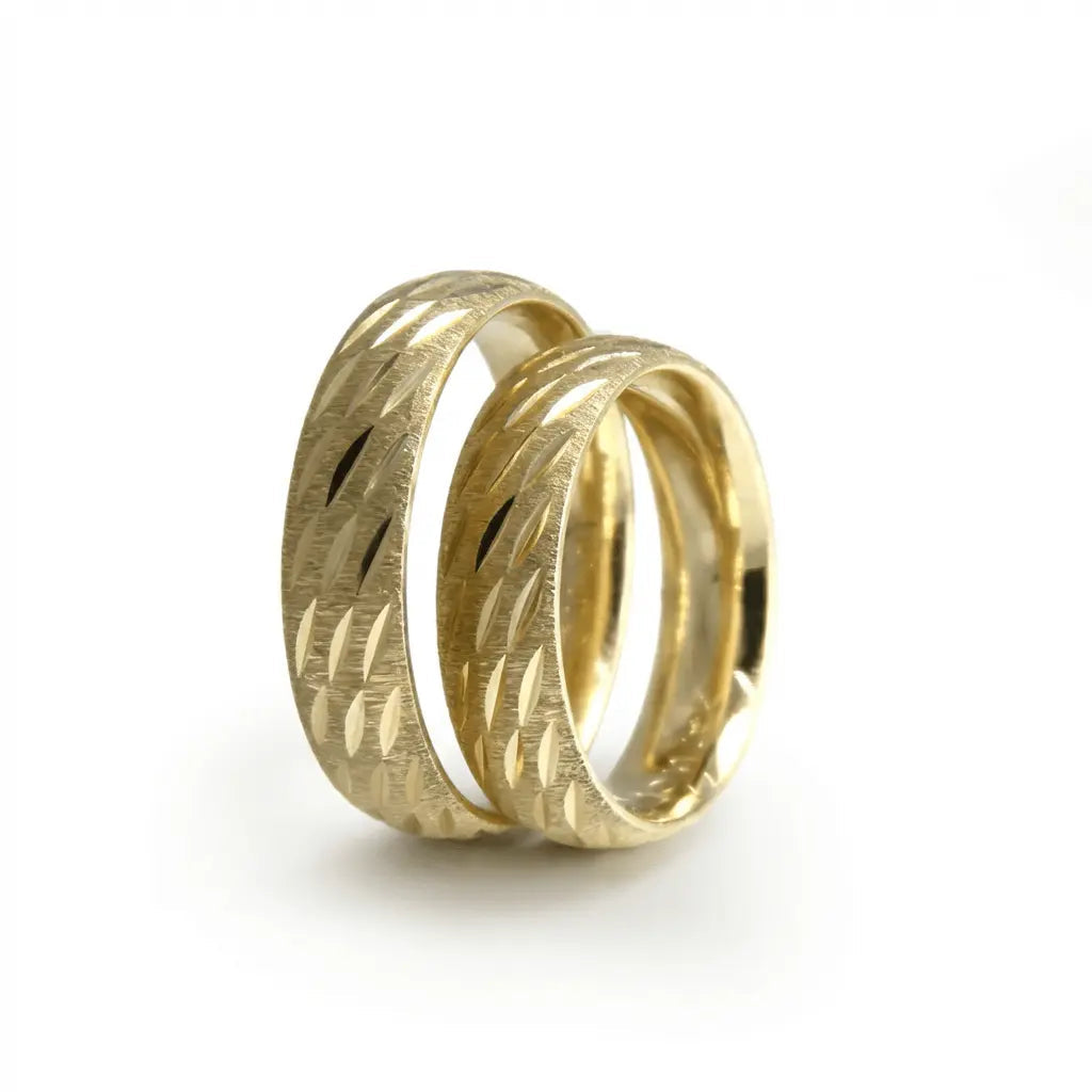 5mm Gold Wedding Band – Leaf Engraved – 9ct/14ct/18ct Gold Majestic Jewellery