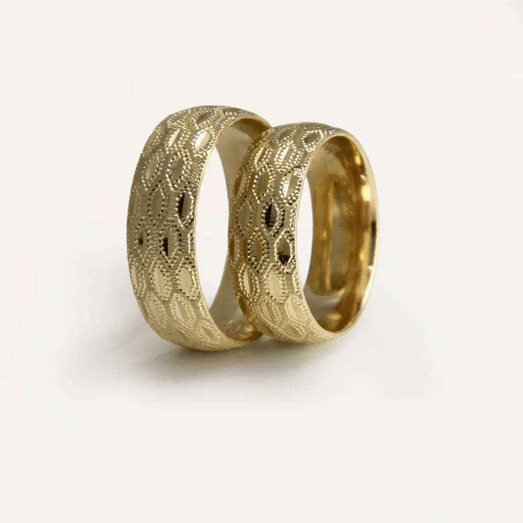 7mm Gold Wedding Band – Honeycomb Texture – 9ct/14ct/18ct Gold Majestic Jewellery