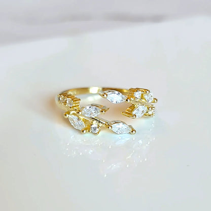 Adjustable Leaf Ring in Gold - SJR London Timepiece