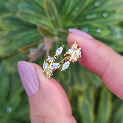Adjustable Leaf Ring in Gold - SJR London Timepiece