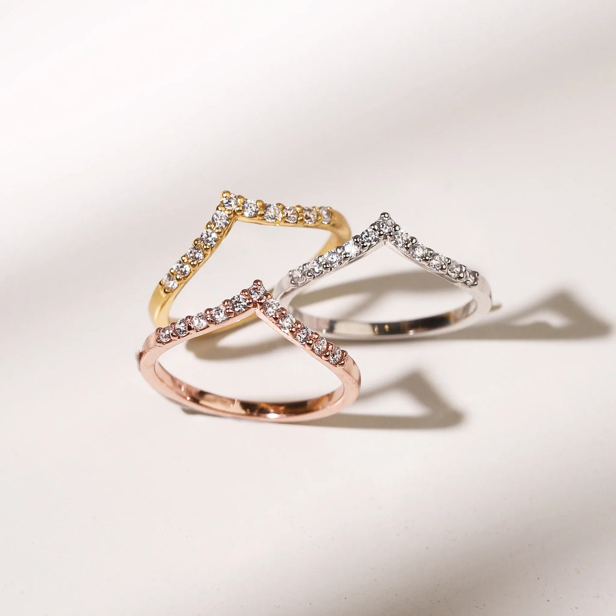 Wishbone Curved Eternity Ring in 18k Gold Vermeil - SJR London Timepiece