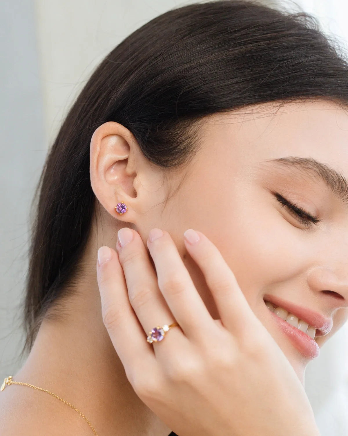 Lavender Amethyst Round Stud Earrings 6 mm in 18k Gold Vermeil - SJR London Timepiece