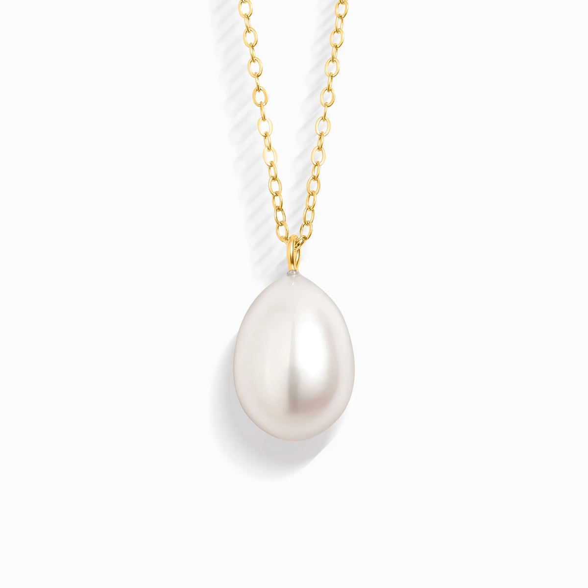 Large Freshwater Pearl Pendant Necklace in 18k Gold Vermeil - SJR London Timepiece