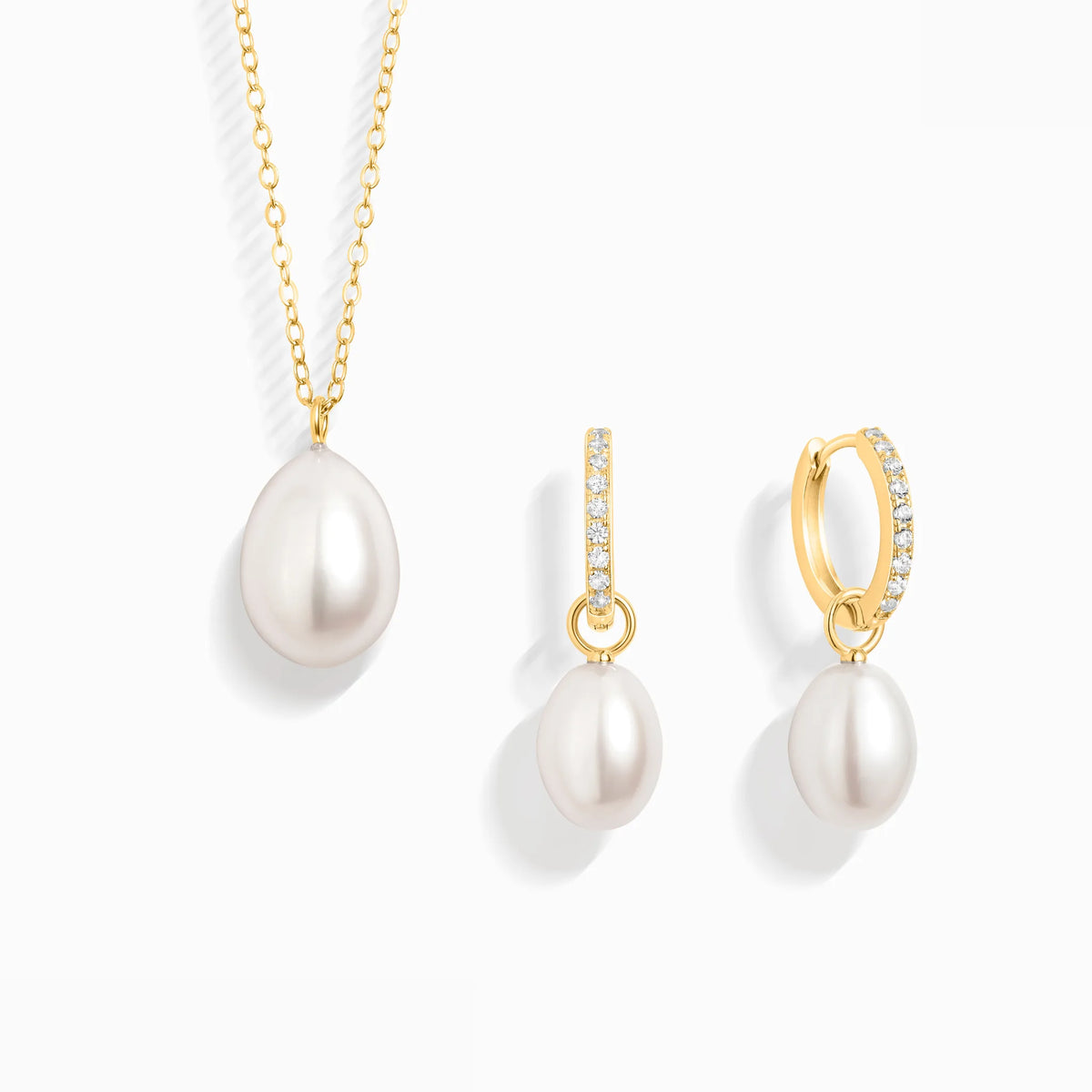 Timeless Pearl Jewellery Set in 18k Gold Vermeil - SJR London Timepiece