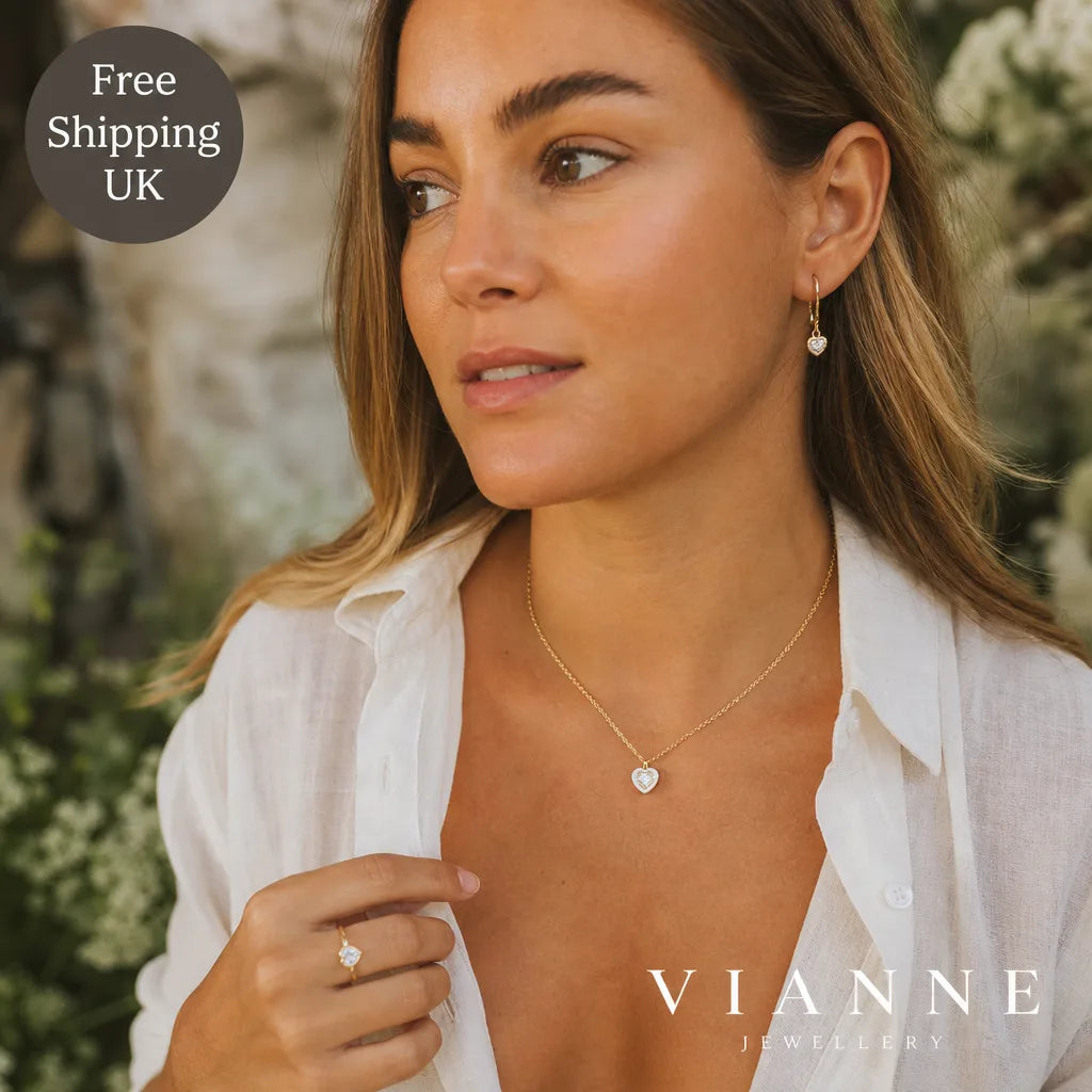 Free Shipping UK - lifestyle